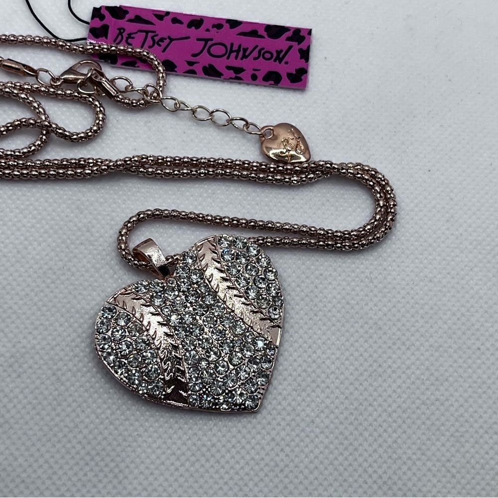 NECKLACE! Betsey Johnson “For Love of the Game” Rhinestone Pendant BNWT - Picture 3 of 5